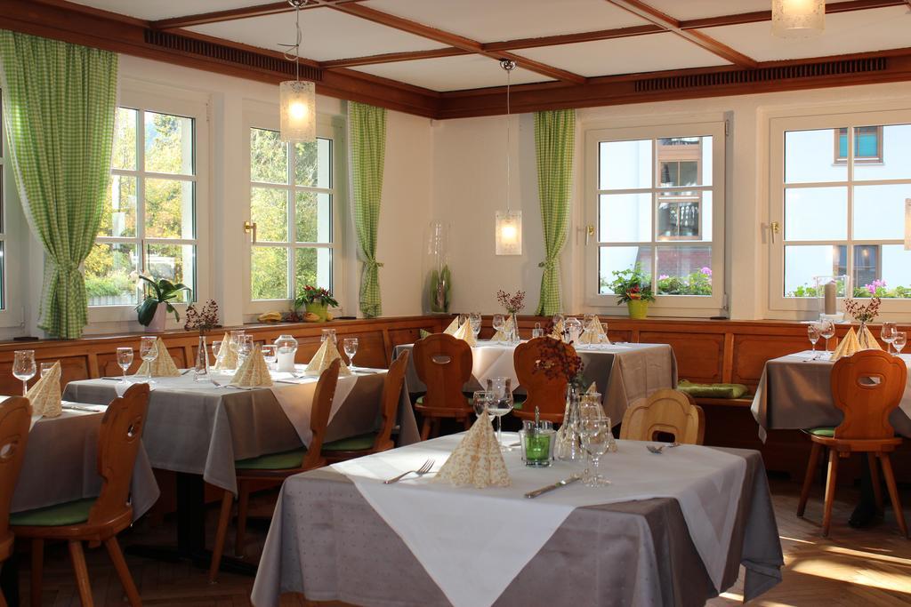 מלון גלוטרטל Gasthaus Zur Linde מראה חיצוני תמונה
