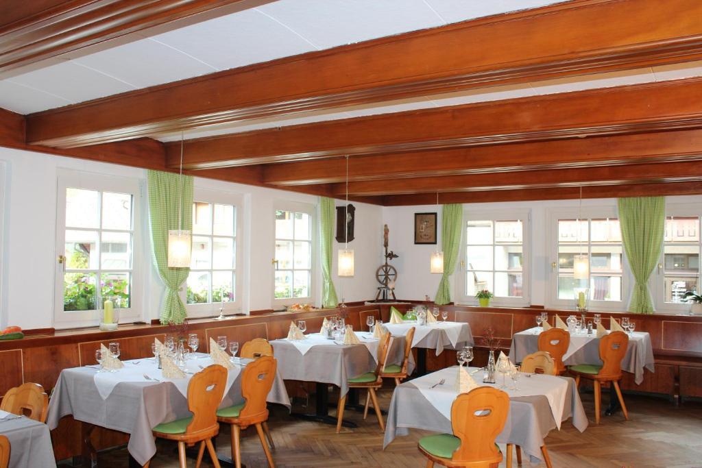מלון גלוטרטל Gasthaus Zur Linde מראה חיצוני תמונה